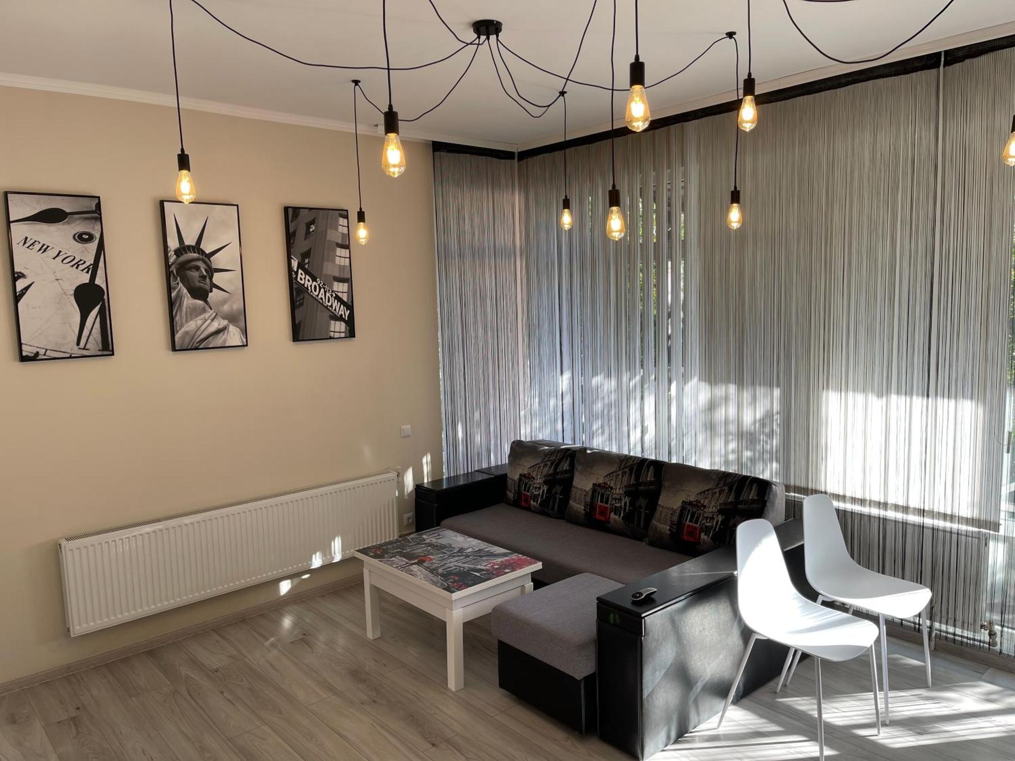 Family Apartment ヴィーンヌィツャ エクステリア 写真